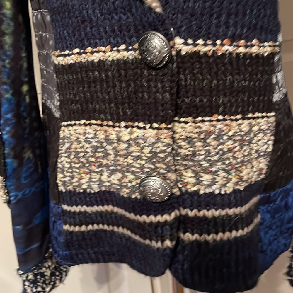 LULU-H jacket - Picture 6 of 8